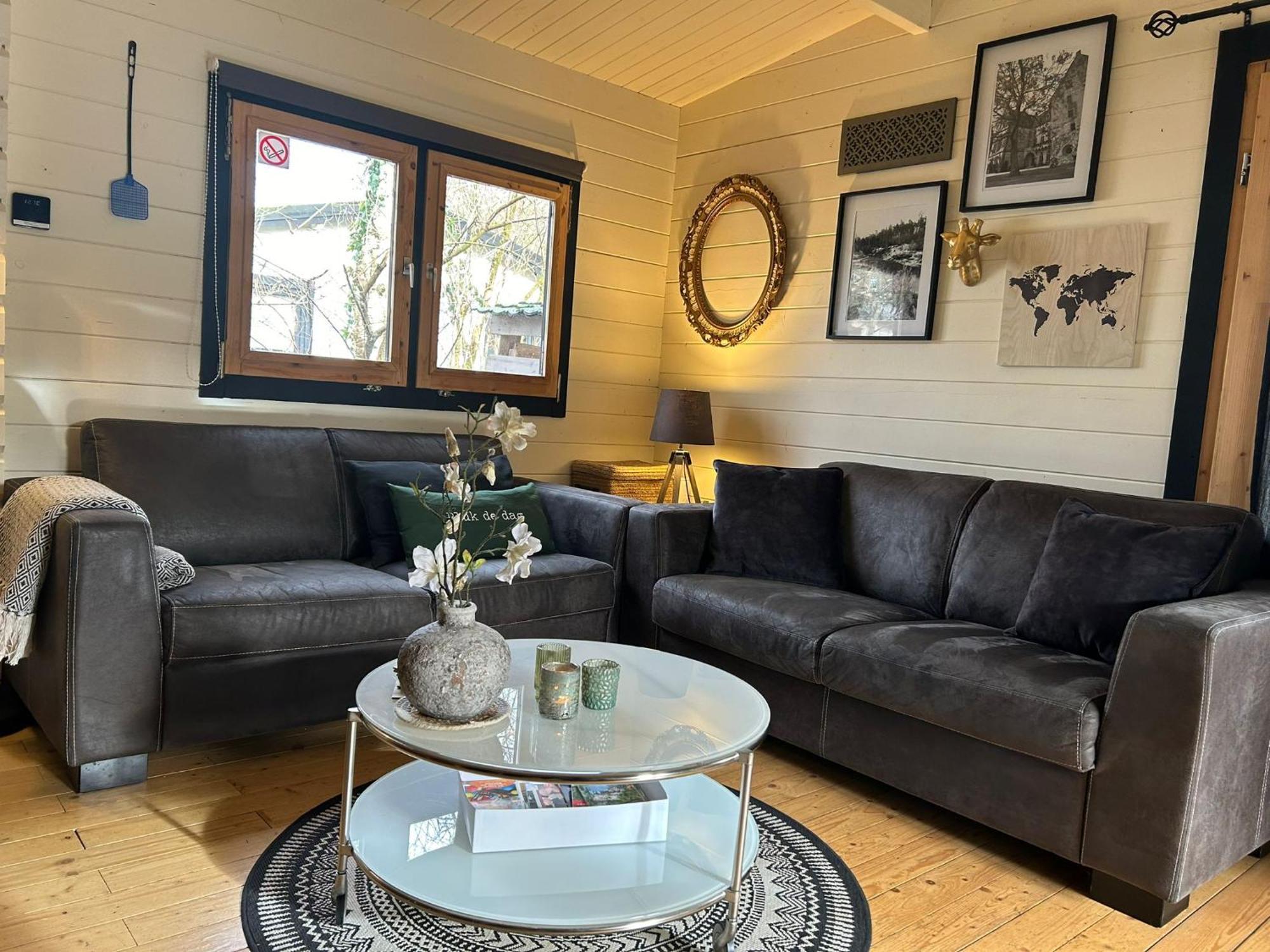 Carpe Diem, Het Ruime Chalet Met Houtkachel Nabij Wildlands Emmen Schoonebeek Esterno foto